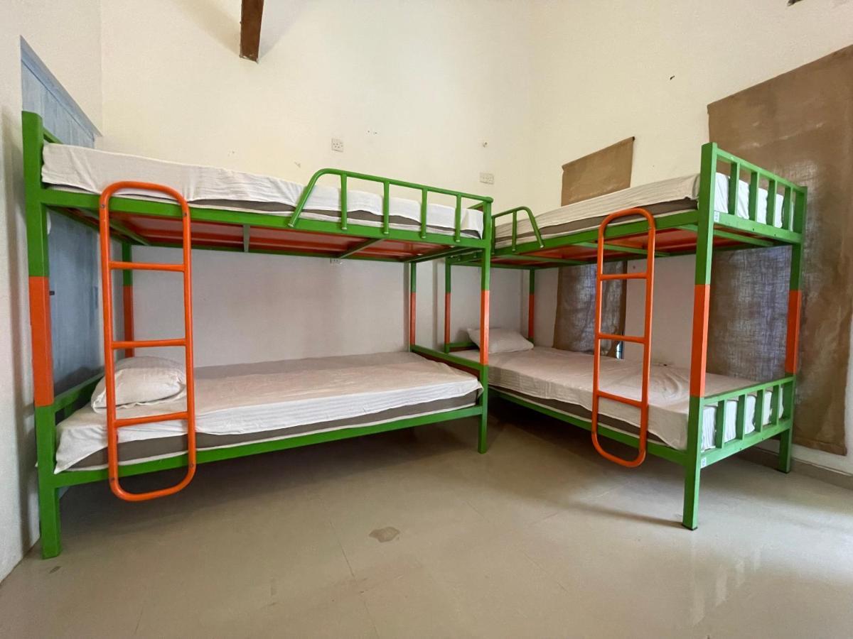 Хостел Bunk 15 Hiriketiya Диквелла Экстерьер фото